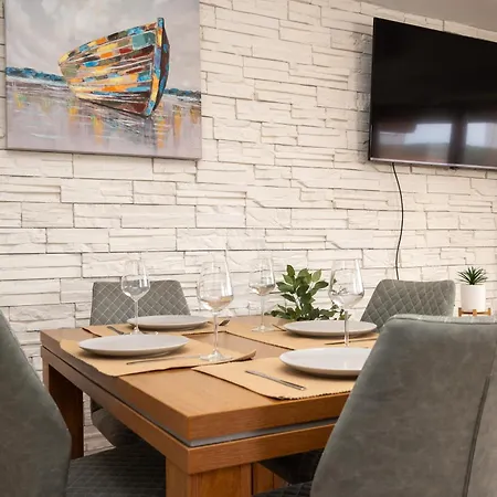 Dalmatino * بوسيدارجي