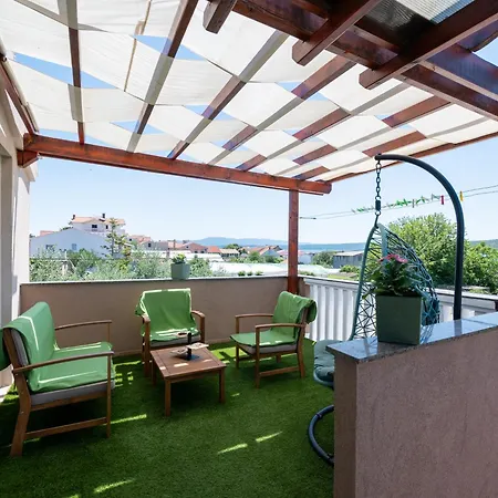 Dalmatino * بوسيدارجي