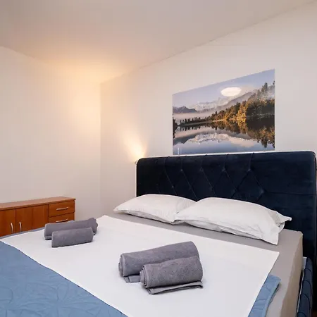 Dalmatino Apartment Posedarje