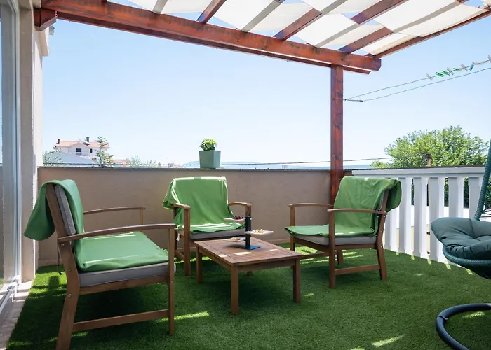 Dalmatino Apartman *